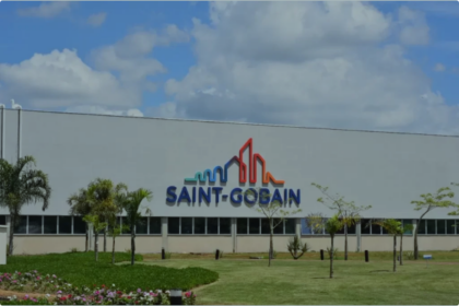 <h5>Saint-Gobain uses technology that shows consumers where to find products.</h5>

